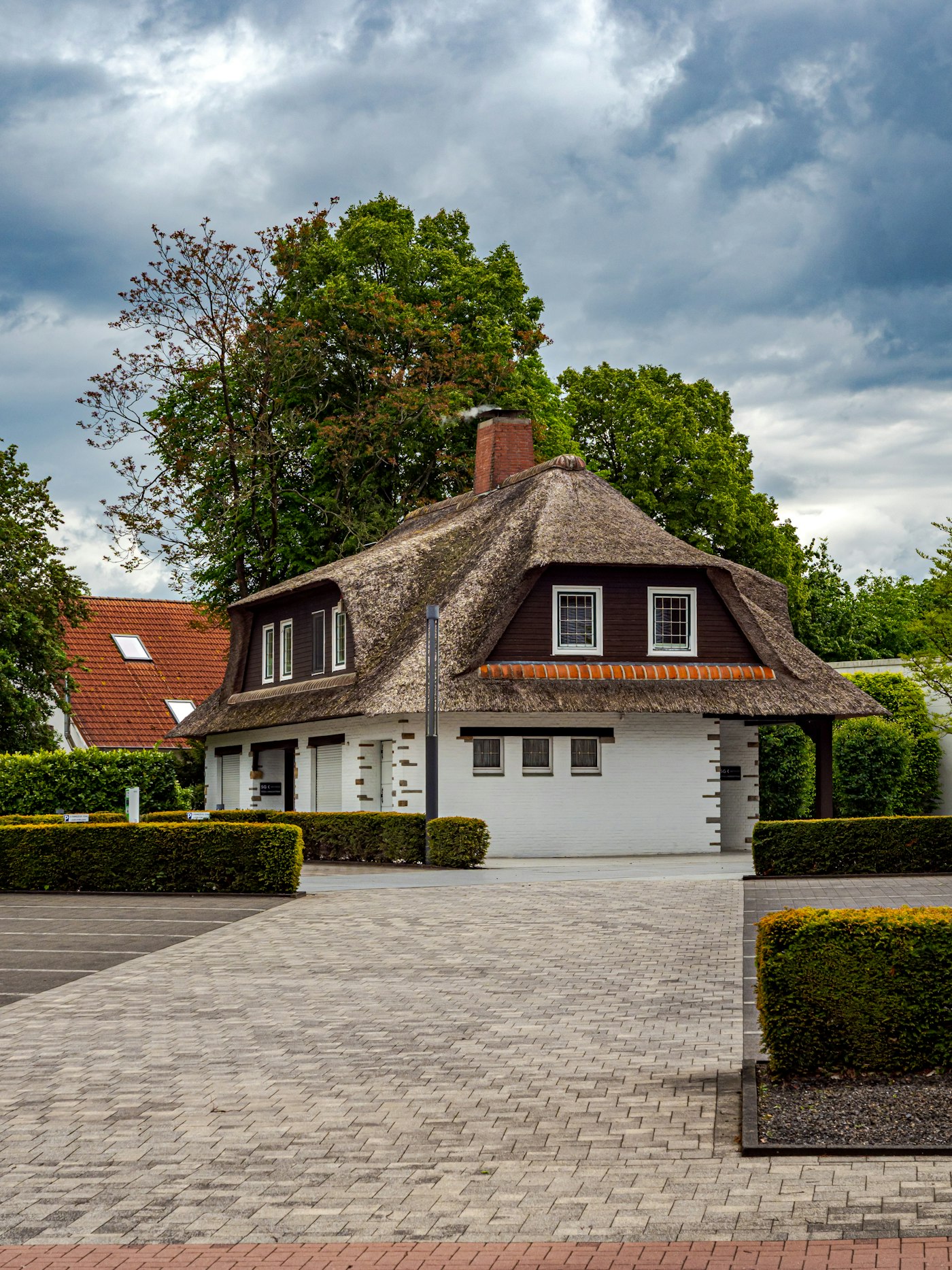 Clean house exterior
